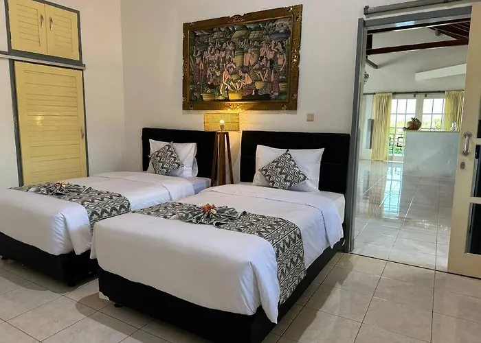 Jambu, Lovina-kayuputih Villa Lovina Beach